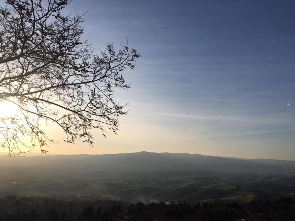 Agriturismo Alle Rose Volterra Exterior photo